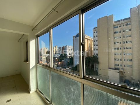 Image 10 - 918987