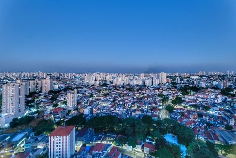 Image 9 - 918996