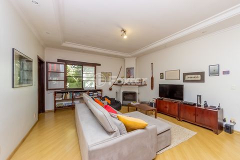 Image 10 - 919000