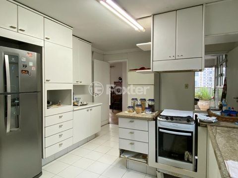 Image 13 - 919003