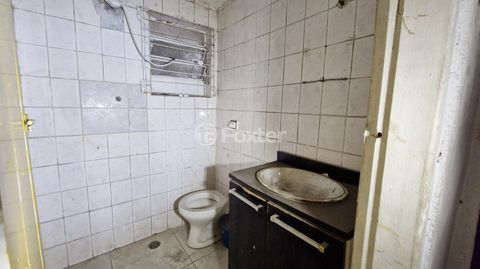 Image 19 - 919011