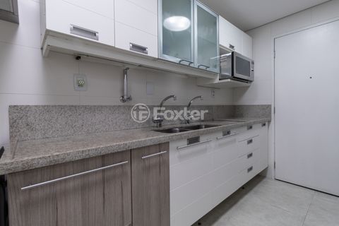 Image 15 - 919015