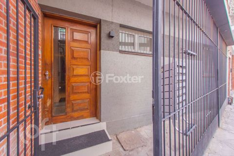 Image 17 - 919025