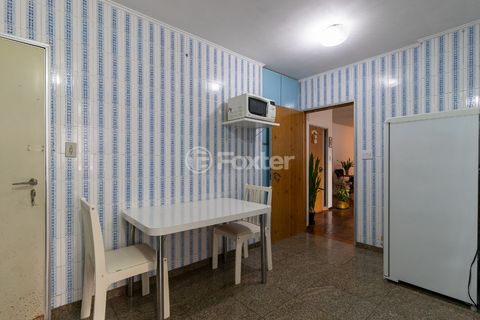 Image 17 - 919084