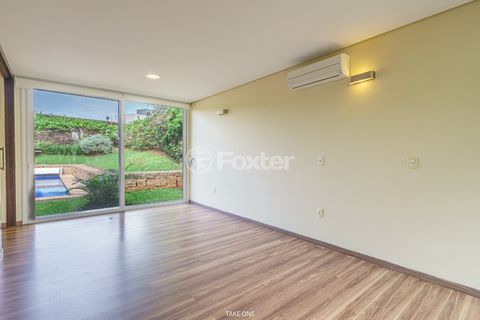 Image 17 - 919113