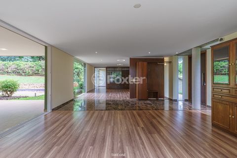 Image 18 - 919113
