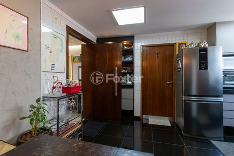 Image 10 - 919117