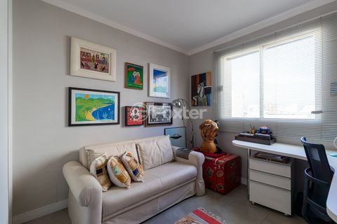 Image 15 - 919117