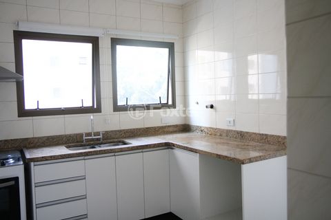 Image 19 - 919137