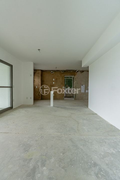 Image 16 - 919143