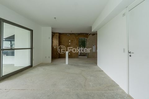 Image 18 - 919143