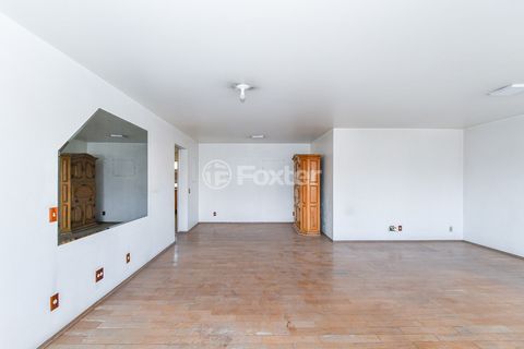 Image 4 - 919153