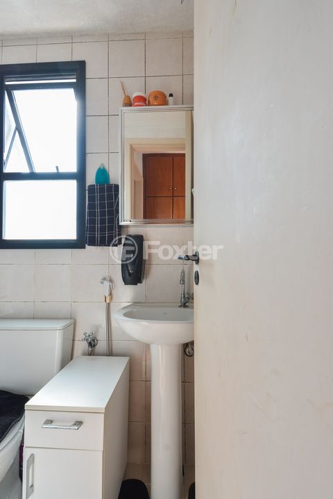 Image 7 - 919168