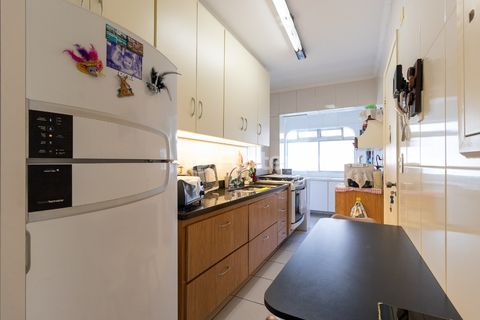 Image 15 - 919178