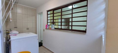 Image 18 - 919204