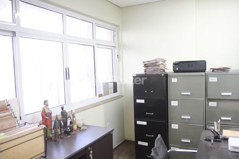 Image 4 - 919210