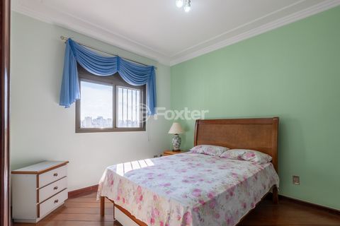 Image 17 - 919213