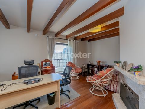 Image 19 - 919227