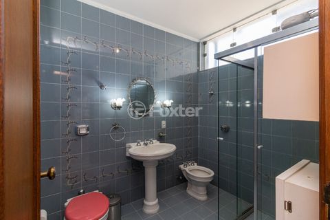 Image 18 - 919241