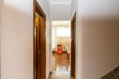 Image 5 - 919241
