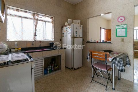 Image 19 - 919249