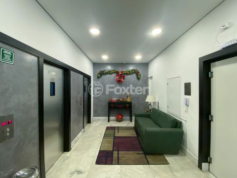 Image 3 - 919256