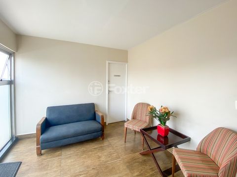 Image 11 - 919256