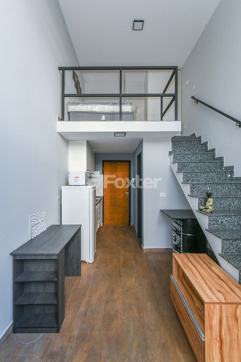 Image 8 - 919261