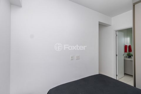 Image 7 - 919276