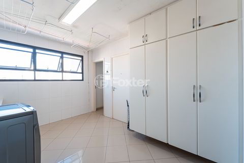 Image 19 - 919286