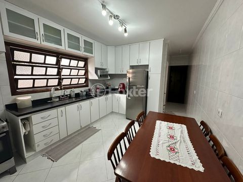 Image 12 - 919306