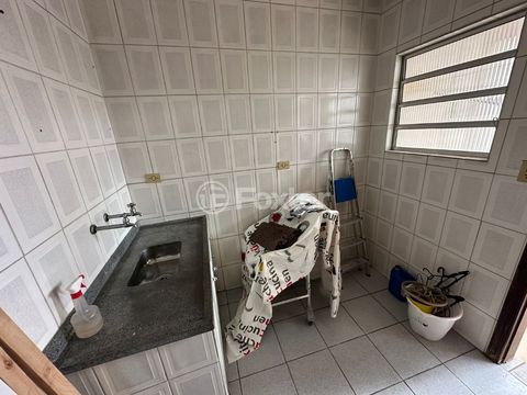Image 19 - 919306