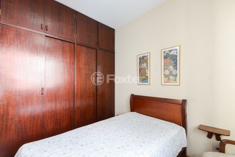 Image 7 - 919310