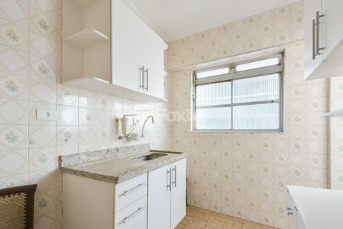 Image 12 - 919310