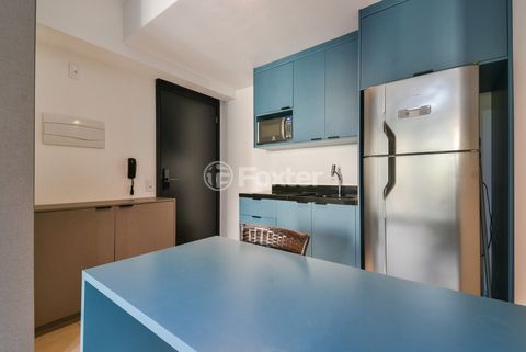 Image 10 - 919311