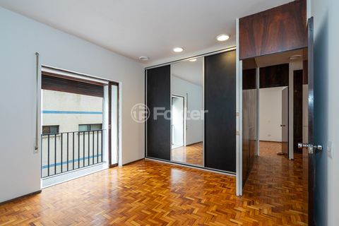 Image 15 - 919315