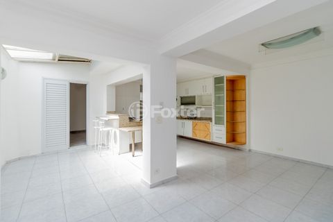 Image 15 - 919323