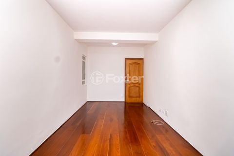 Image 2 - 919332