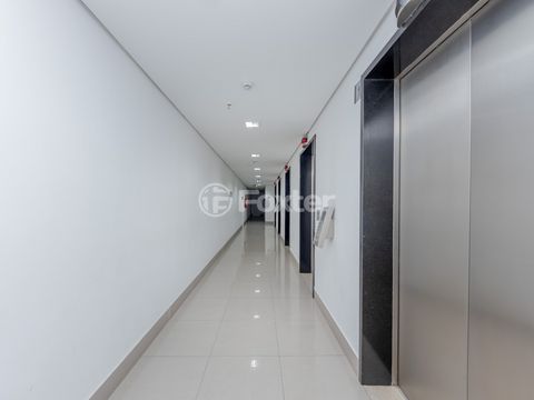 Image 13 - 919333