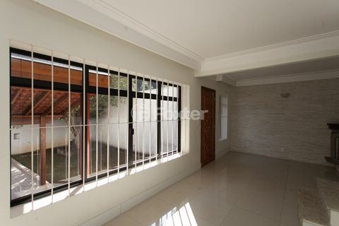 Image 12 - 919335