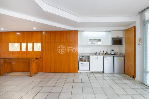 Image 10 - 919348