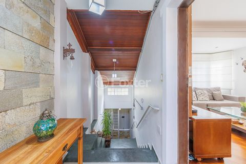 Image 4 - 919349