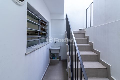 Image 13 - 919358