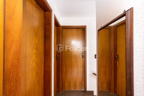 Image 19 - 919358