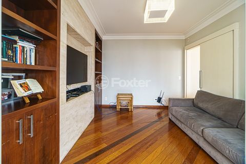 Image 19 - 919375