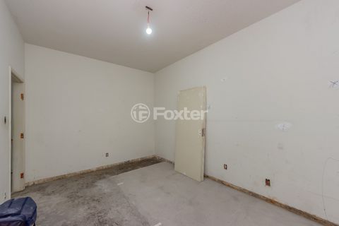 Image 19 - 919380