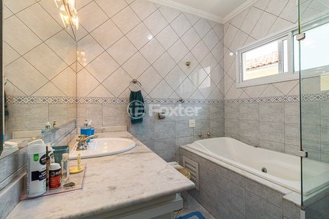 Image 18 - 919405