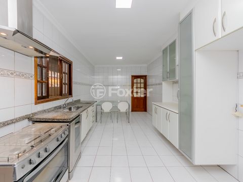 Image 3 - 919415