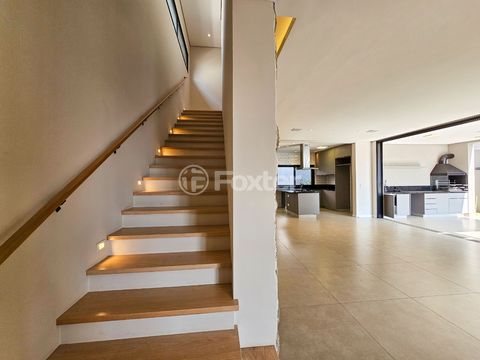 Image 12 - 919426