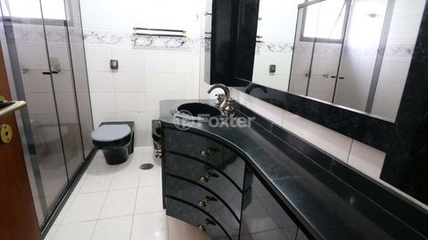 Image 10 - 919442